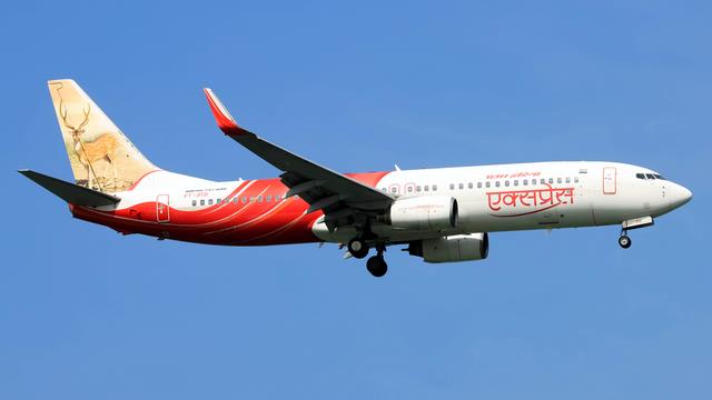 VT-AYB:Boeing 737-800:Air India Express